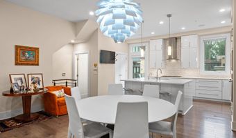 5307 MERRIAM St, Bethesda, MD 20814