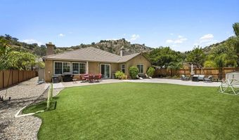2928 Burnet Dr, Escondido, CA 92027