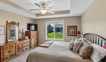 2812 NW 43rd St, Ankeny, IA 50023