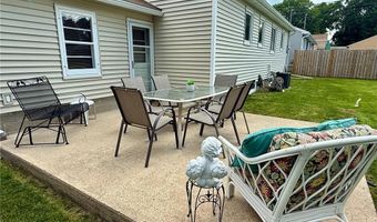 905 Clausen Ave, Albert Lea, MN 56007