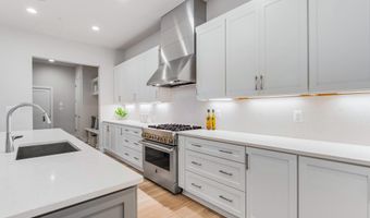 6908 GREYSWOOD Rd, Bethesda, MD 20817
