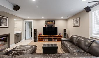 3408 NW Reinhart Dr, Ankeny, IA 50023