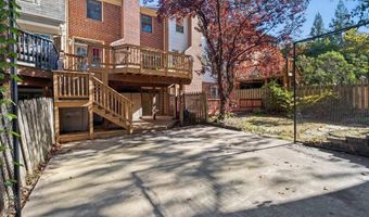 7322 Greentree Rd, Bethesda, MD 20817