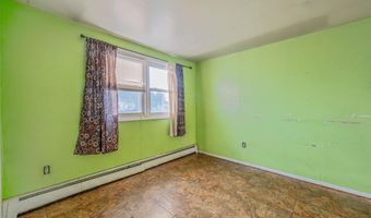 38 Somerset Rd E, Amityville, NY 11701