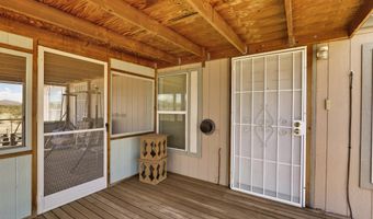 6705 E Red Barrel Rd, Yucca, AZ 86438