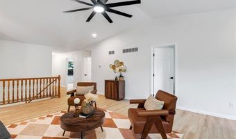 355 Oak Ridge Pkwy, Arnold, MO 63010