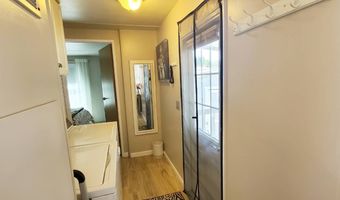 10550 SE 70th Ave 8, Milwaukie, OR 97222