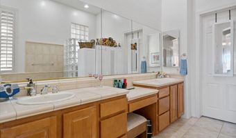 42234 N STONEMARK Dr, Anthem, AZ 85086