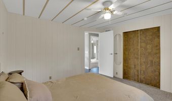 21986 LAUREL Ave, Aurora, OR 97002