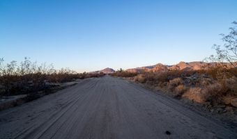 2641 S Javalina Rd, Yucca, AZ 86438