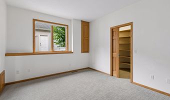 7690 Gibraltar Ter, Apple Valley, MN 55124