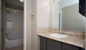 25 Stevens Ct, Bedminster, NJ 07921