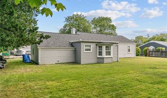 12 Terrace Dr, Bristol, RI 02809