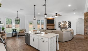 568 Newburyport St, Blanchard, LA 71107