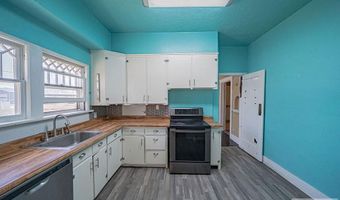 221 S Pine St, Blackfoot, ID 83211