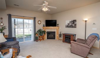 1735 34th Ave SW 1, Altoona, IA 50009