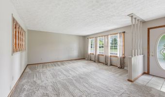 5018 Morse Rd, Alexandria, OH 43001