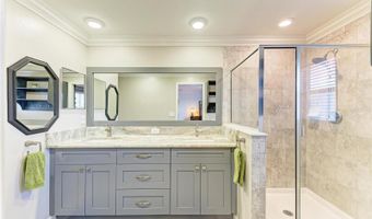 6322 LANTERN VIEW Pl, Apollo Beach, FL 33572