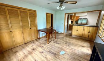 406 Roosevelt Ave NE, Bowbells, ND 58721