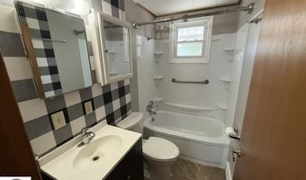 622 Mechanic St, Alma, MI 48801