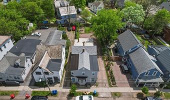 64 Hyde St, Burlington, VT 05401
