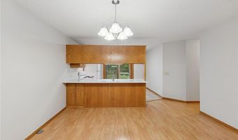 14242 Glencove Trl, Apple Valley, MN 55124