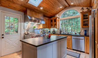 355 Granite St, Ashland, OR 97520