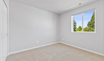 12800 JOYS Dr, Oregon City, OR 97045
