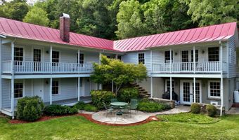 90 Taylor Ln, Alderson, WV 24910