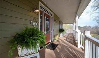 153 Finn Hollow Ln, Advance, NC 27006
