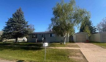 28 Cypress Blvd, Babbitt, MN 55706