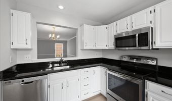 299 S PICKETT St, Alexandria, VA 22304