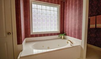 171 HUNTINGTON Trce, Anniston, AL 36207
