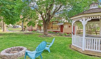 8893 LONGSWAMP Rd, Alburtis, PA 18011