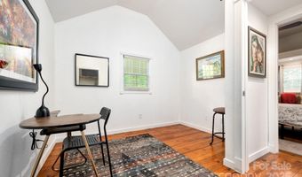 5 Arbutus Rd, Asheville, NC 28805