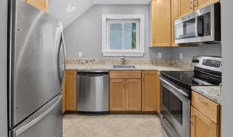 8923 BATTERY Pl #24, Bethesda, MD 20814