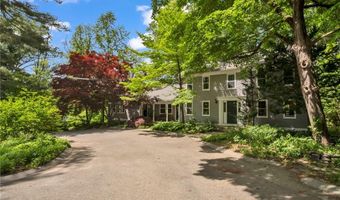 12 Howard Rd, Cumberland, RI 02864