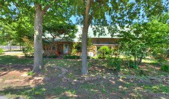 1928 W Idaho St, Chickasha, OK 73018