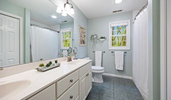 1274 Cheshire St, Cheshire, CT 06410