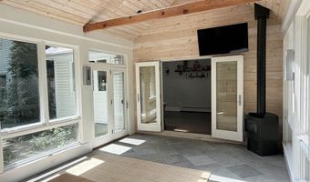 54 Muirfield Rd, Burlington, VT 05408