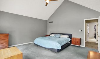 22 Point Ln, Arcadia, IN 46030
