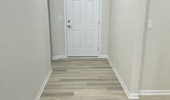 719 W Spaniel Dr, Ann Arbor, MI 48108