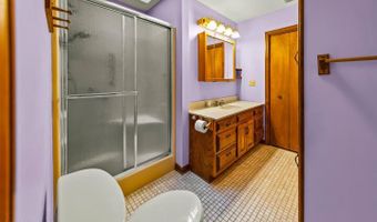 519 Country Club Dr W, Arapahoe, NC 28510
