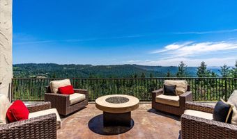 1315 Crestmont Dr, Angwin, CA 94508