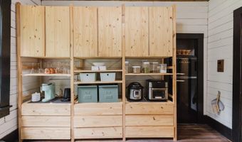 503 S First St, Benton, AR 72015