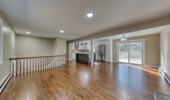 825 Old Hartford Rd, Colchester, CT 06415