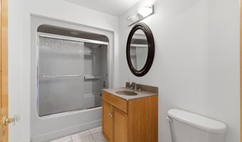 159 Harbor Inn Rd, Bayville, NJ 08721