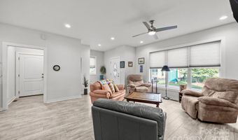 51 Verde Dr, Asheville, NC 28806