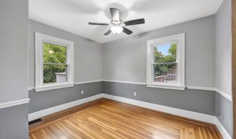 5516 Raceview Ave, Cincinnati, OH 45248