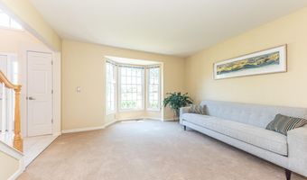 2058 Chardonnay Ct, Ann Arbor, MI 48108